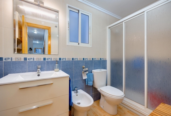 Resale - Apartment - Torrevieja - Acequion