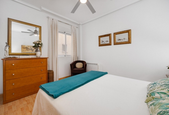 Resale - Apartment - Torrevieja - Acequion