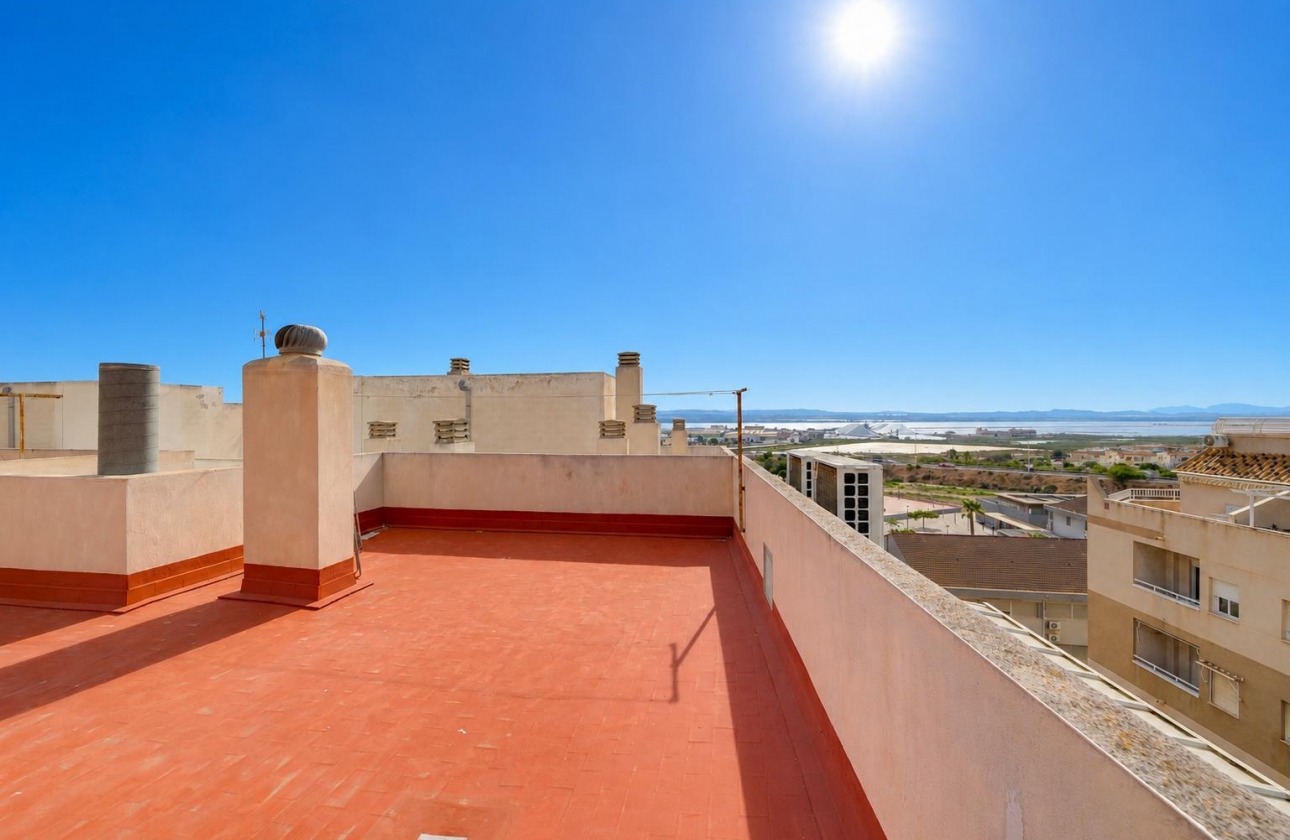 Resale - Apartment - Torrevieja - Acequion