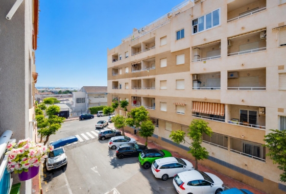 Resale - Apartment - Torrevieja - Acequion