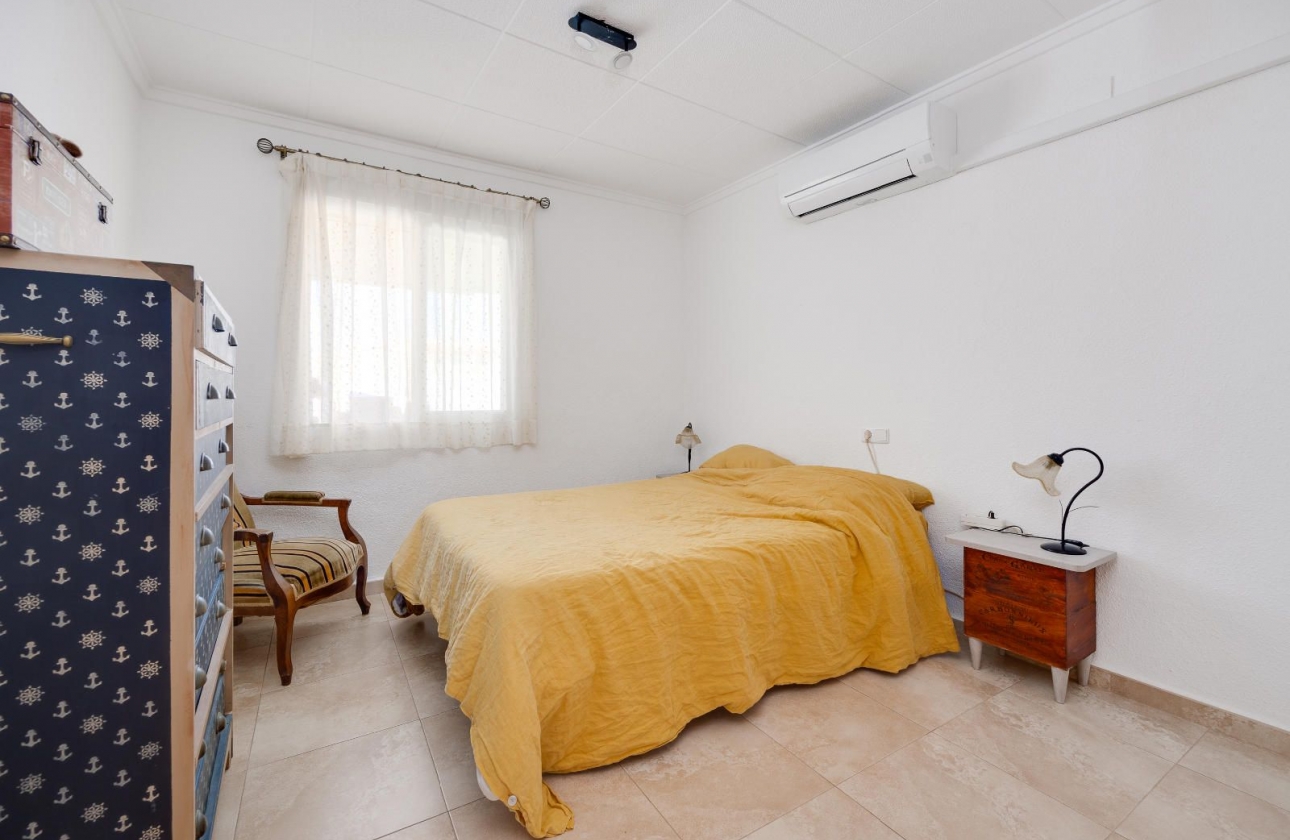 Resale - Villa - San Fulgencio - La Marina
