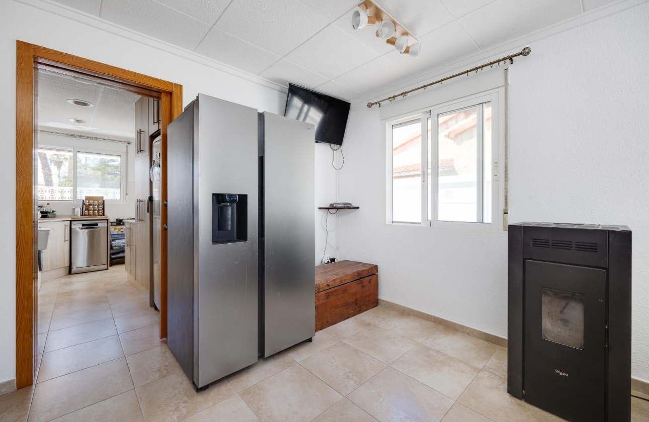 Resale - Villa - San Fulgencio - La Marina