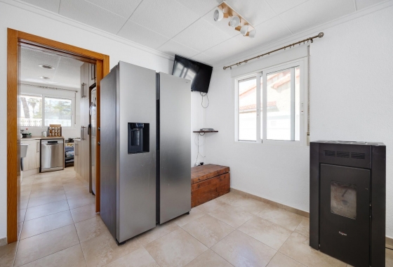 Resale - Villa - San Fulgencio - La Marina