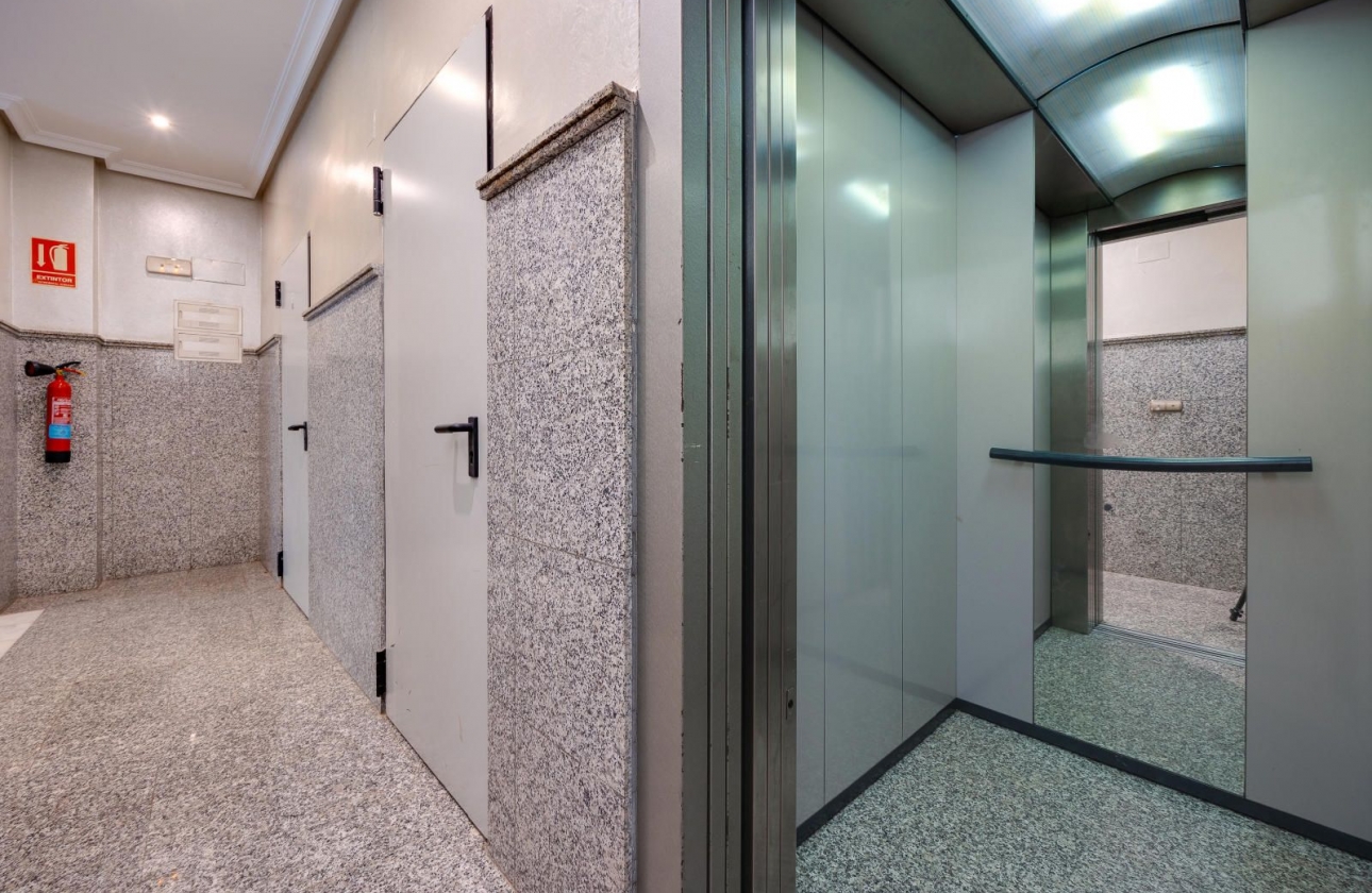 Resale - Penthouse - Torrevieja - Acequion
