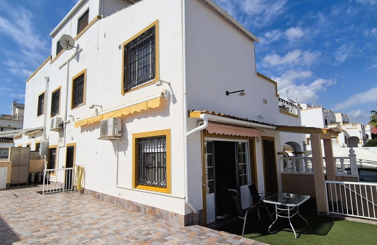 Resale - Semi-detached - Orihuela Costa - Playa Flamenca