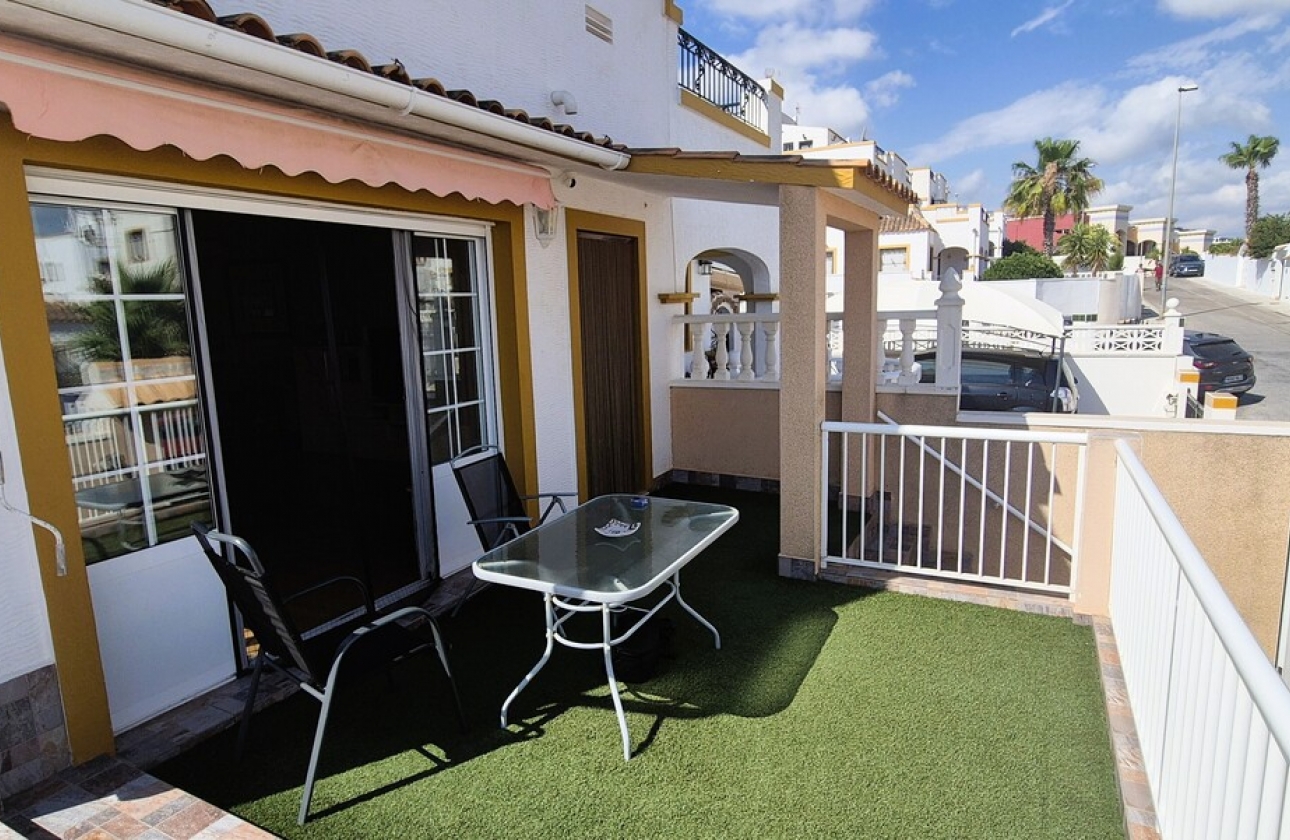 Resale - Semi-detached - Orihuela Costa - Playa Flamenca