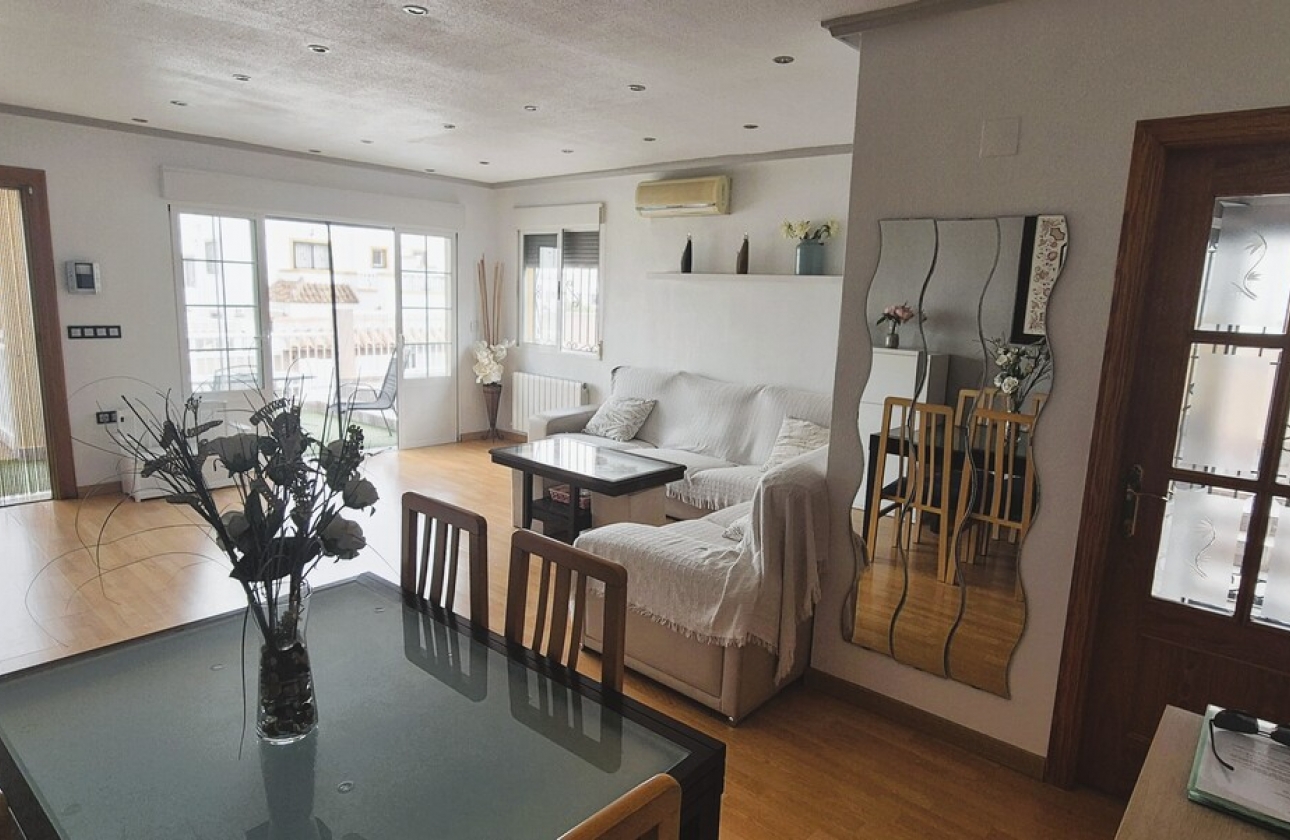 Resale - Semi-detached - Orihuela Costa - Playa Flamenca