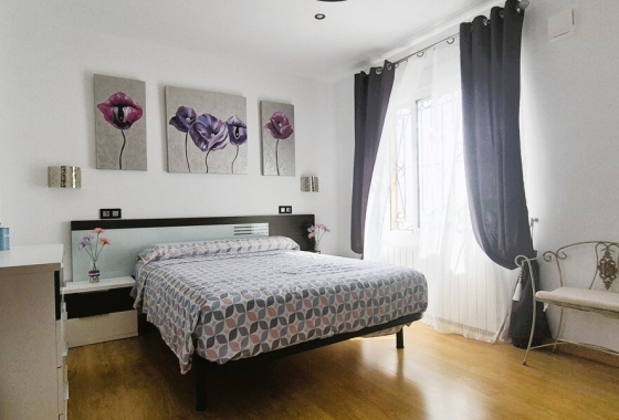 Resale - Semi-detached - Orihuela Costa - Playa Flamenca