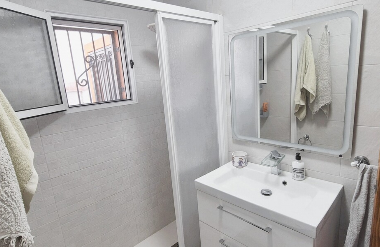 Resale - Semi-detached - Orihuela Costa - Playa Flamenca