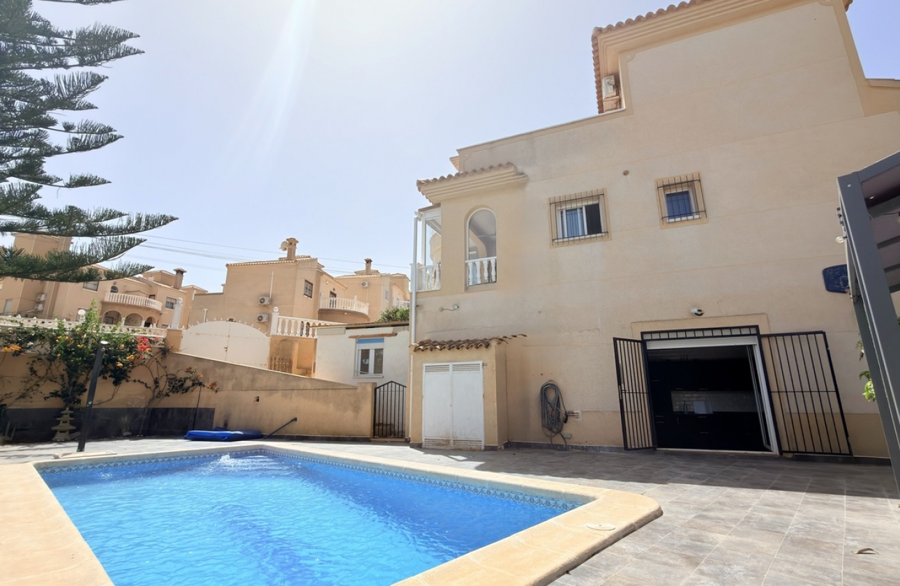 Reventa - Villa - Orihuela Costa - Villamartín