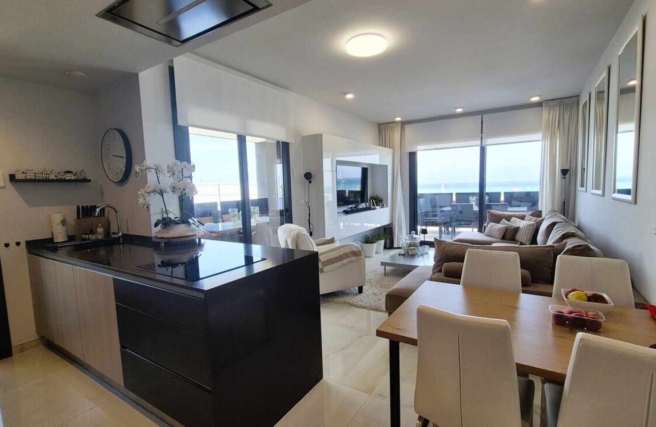 Resale - Apartment - Orihuela Costa - Costa Blanca