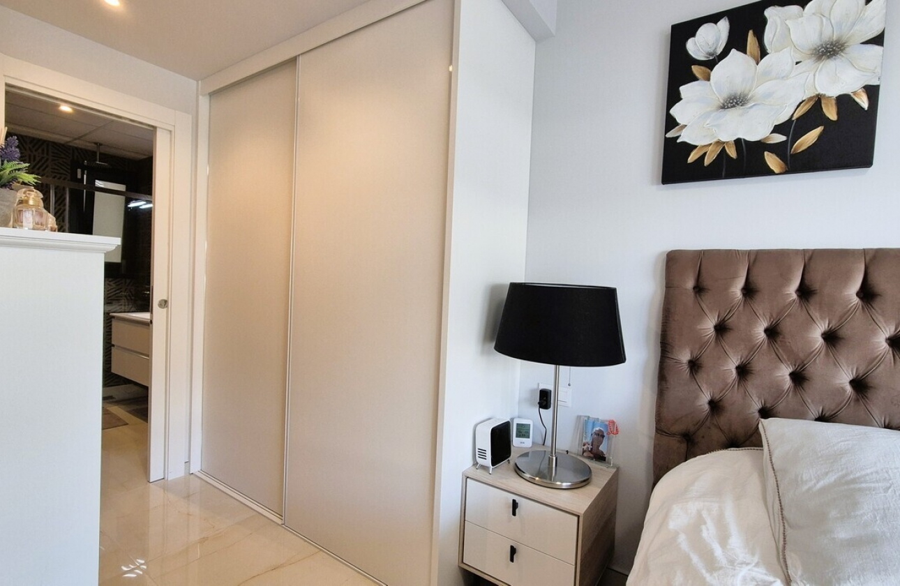 Resale - Apartment - Orihuela Costa - Costa Blanca