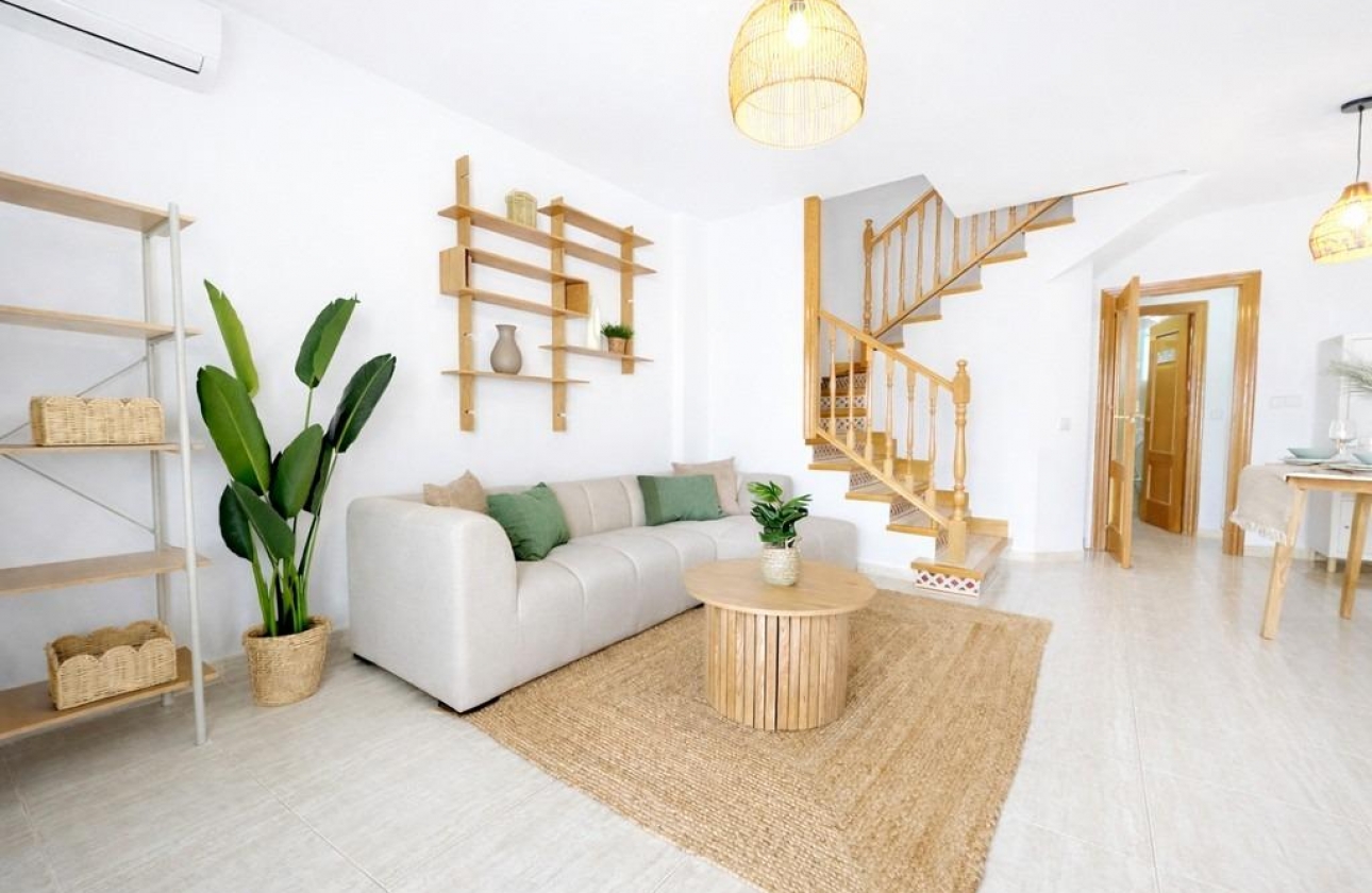 Resale - Townhouse - Orihuela Costa - Campoamor