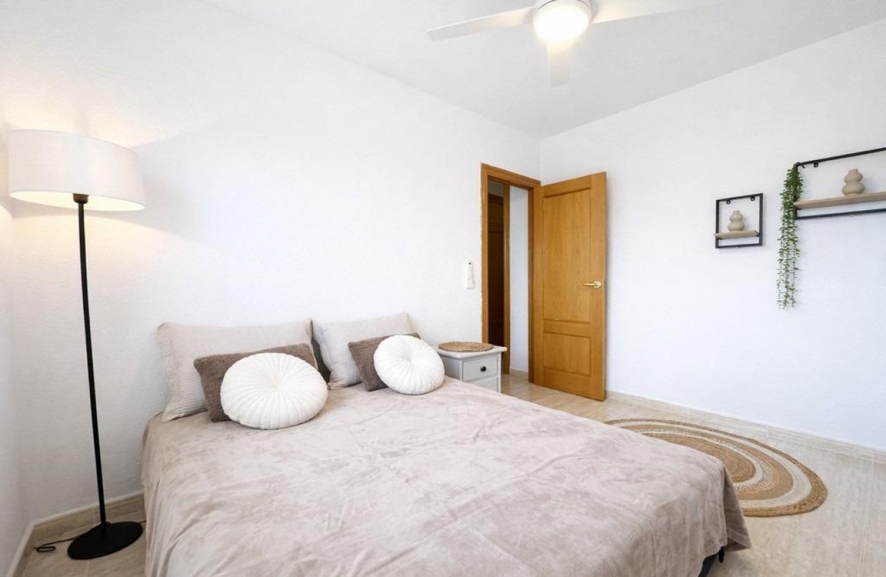 Resale - Townhouse - Orihuela Costa - Campoamor