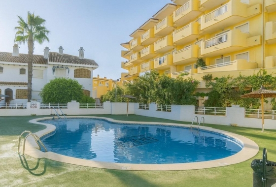 Resale - Townhouse - Orihuela Costa - Campoamor