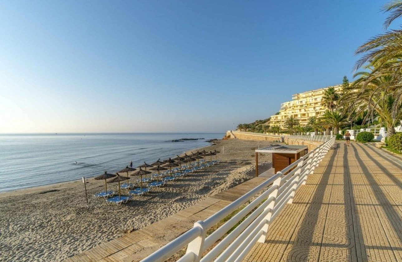 Resale - Townhouse - Orihuela Costa - Campoamor