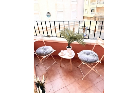Wynajem długoterminowy - Apartament - Torrevieja - Playa de los Locos