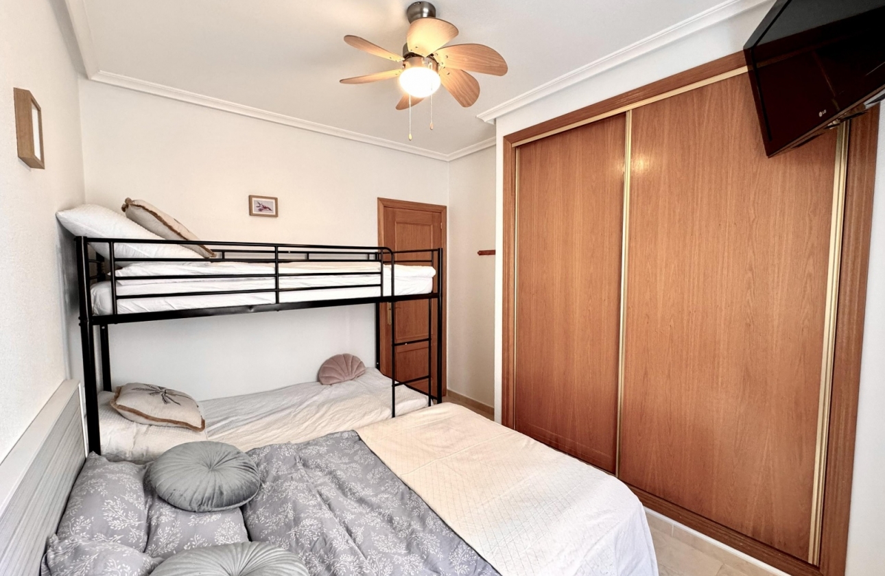 Wynajem długoterminowy - Apartament - Torrevieja - Playa de los Locos