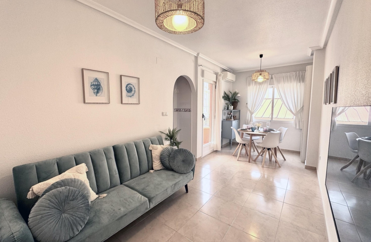 Wynajem długoterminowy - Apartament - Torrevieja - Playa de los Locos
