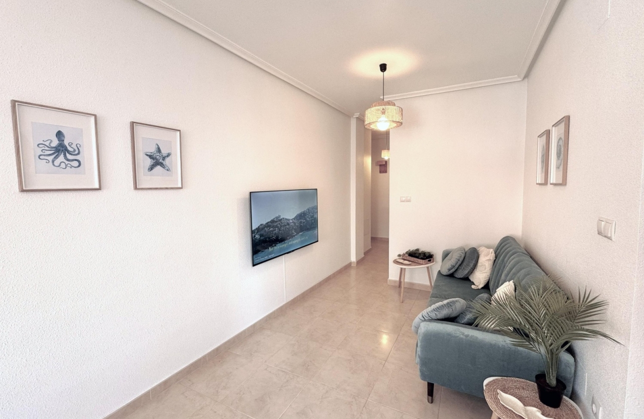 Wynajem długoterminowy - Apartament - Torrevieja - Playa de los Locos