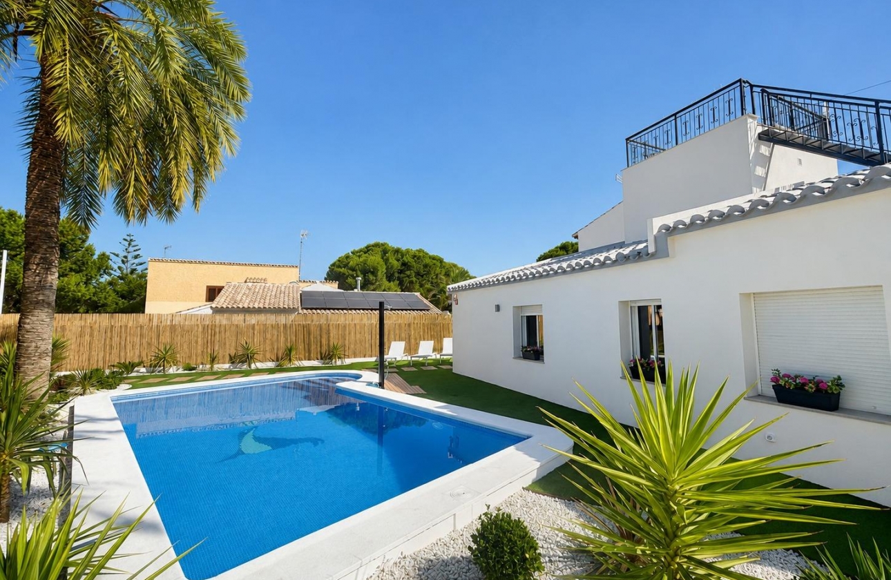 Resale - Semi-detached - Orihuela Costa - Punta Prima