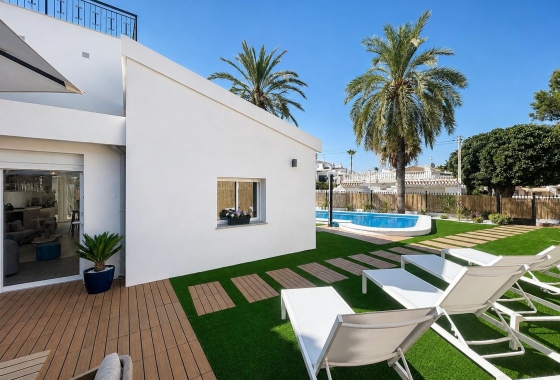 Resale - Semi-detached - Orihuela Costa - Punta Prima