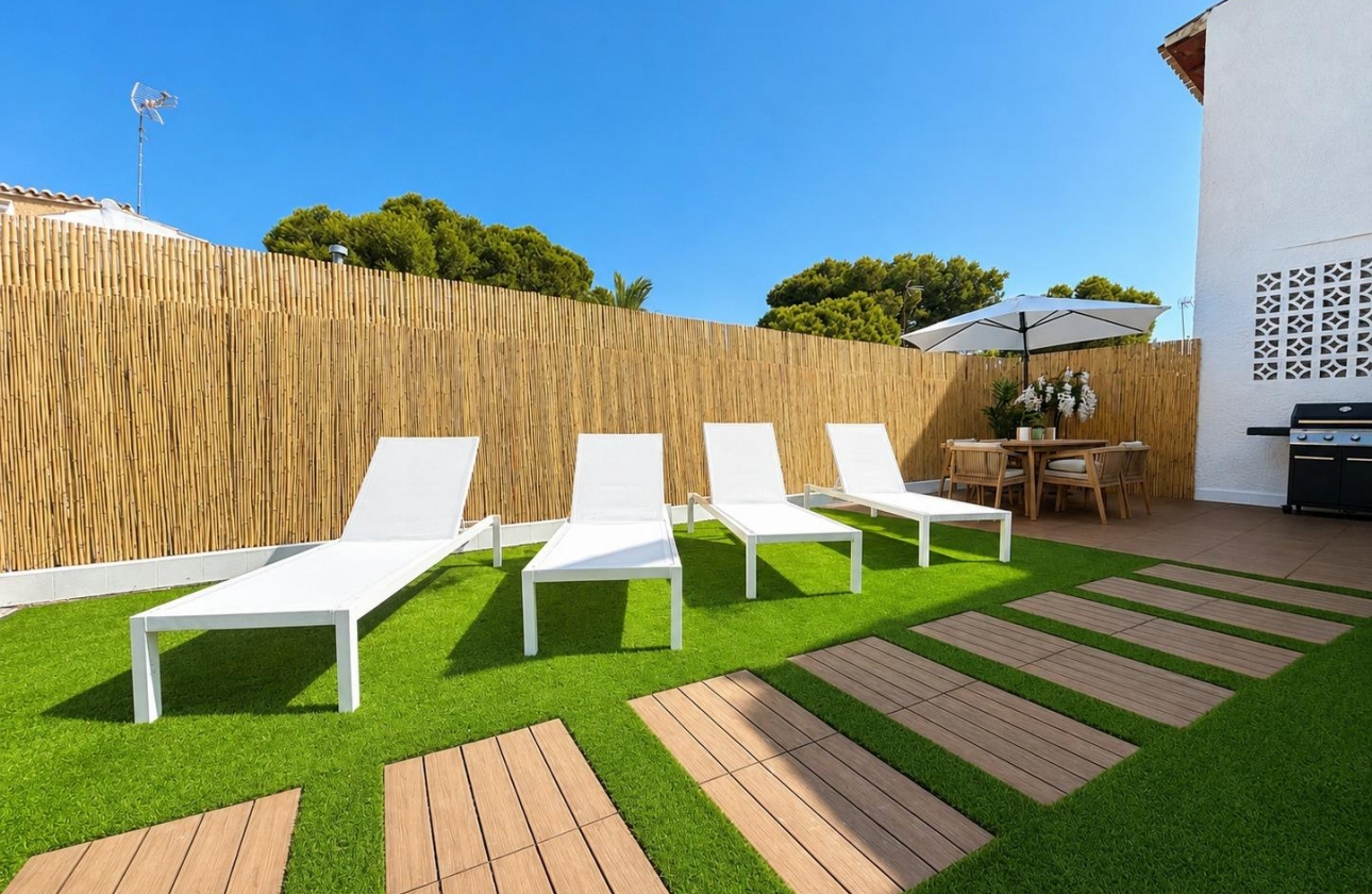 Resale - Semi-detached - Orihuela Costa - Punta Prima