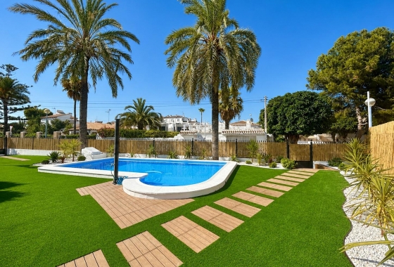 Resale - Semi-detached - Orihuela Costa - Punta Prima