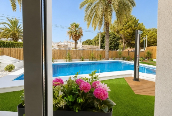 Resale - Semi-detached - Orihuela Costa - Punta Prima