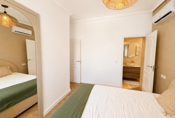 Resale - Semi-detached - Orihuela Costa - Punta Prima