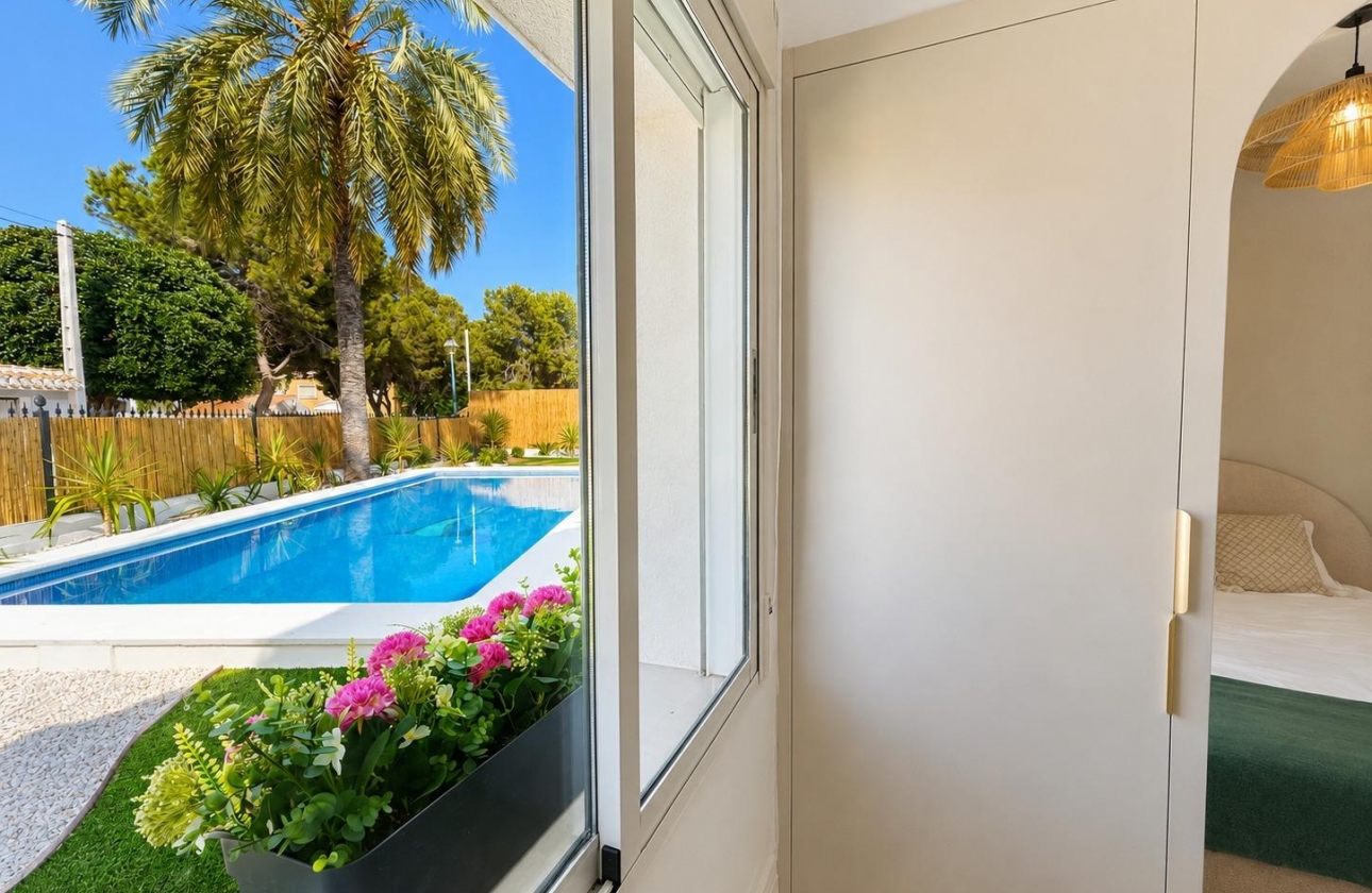 Resale - Semi-detached - Orihuela Costa - Punta Prima