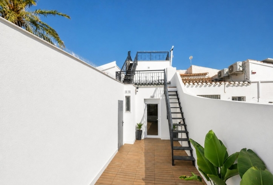 Resale - Semi-detached - Orihuela Costa - Punta Prima