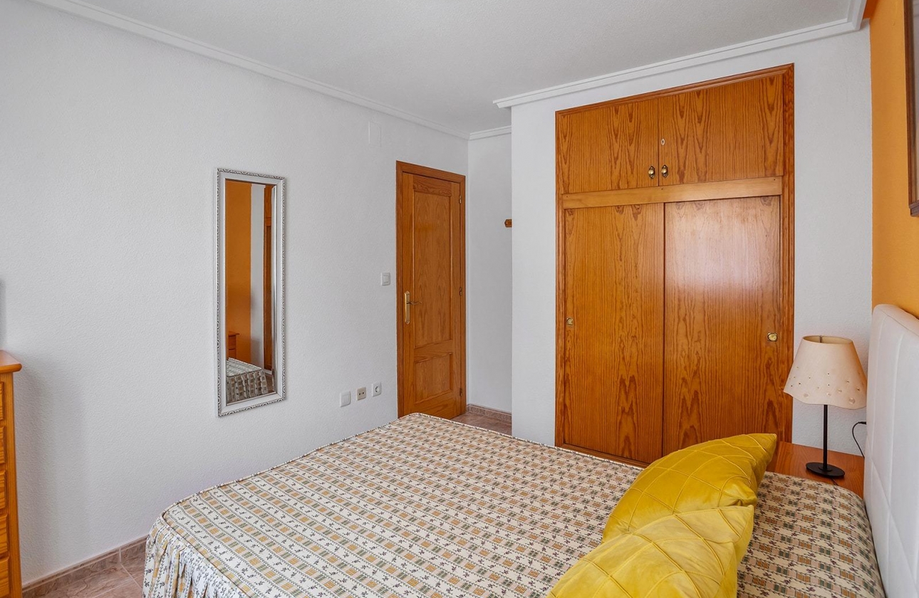 Reventa - Apartment - Torrevieja - Estacion de autobuses