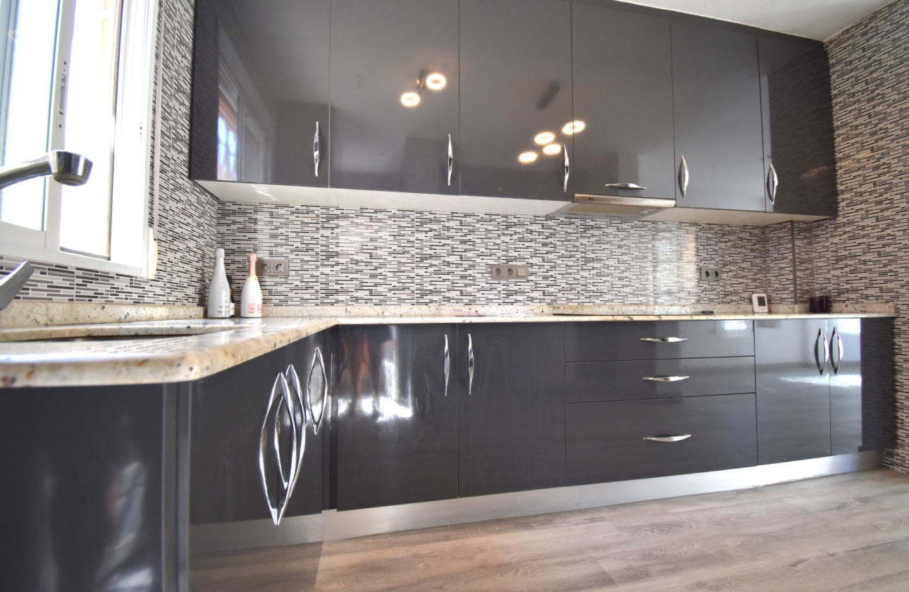 Resale - Villa - Orihuela Costa - Playa Flamenca