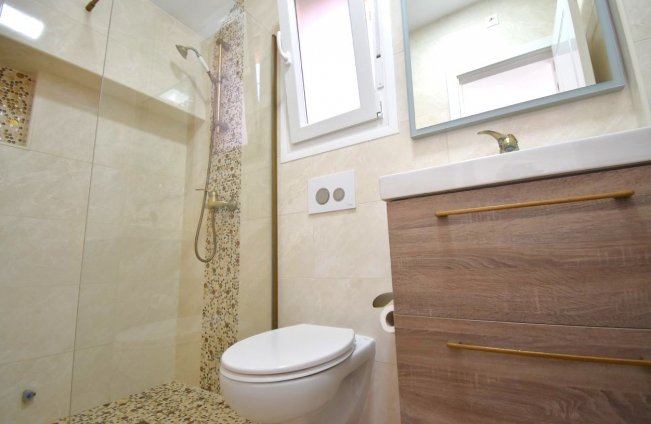 Resale - Villa - Orihuela Costa - Playa Flamenca
