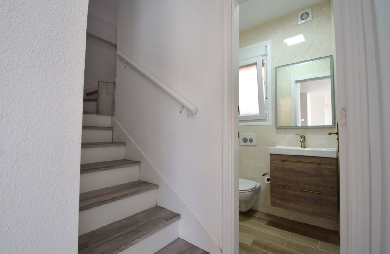 Resale - Villa - Orihuela Costa - Playa Flamenca