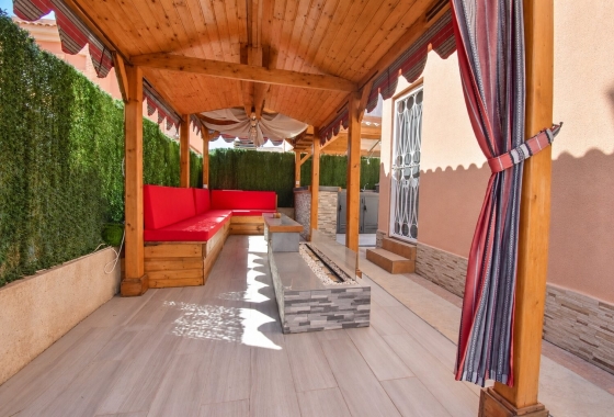 Resale - Villa - Orihuela Costa - Playa Flamenca