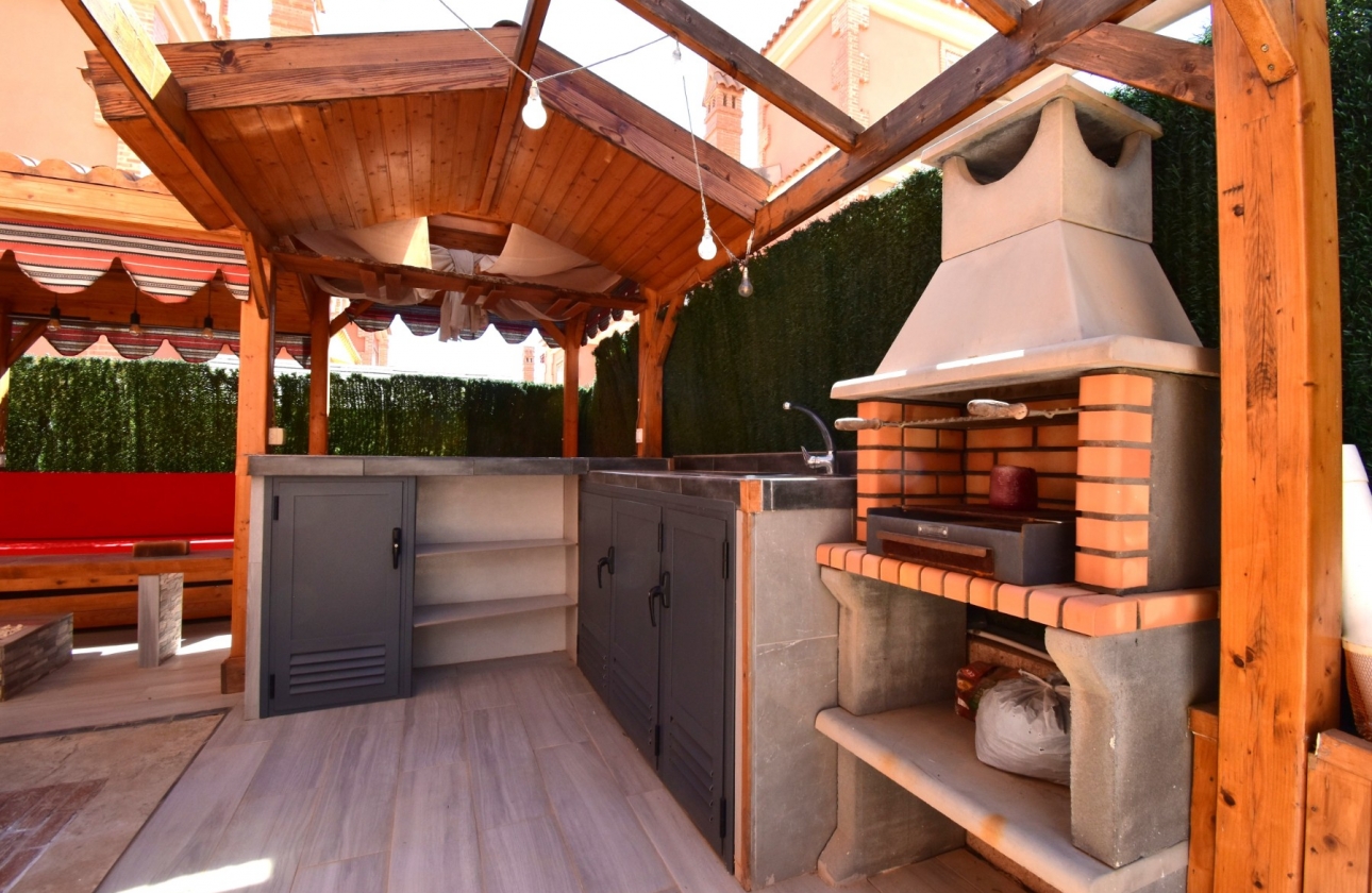 Resale - Villa - Orihuela Costa - Playa Flamenca