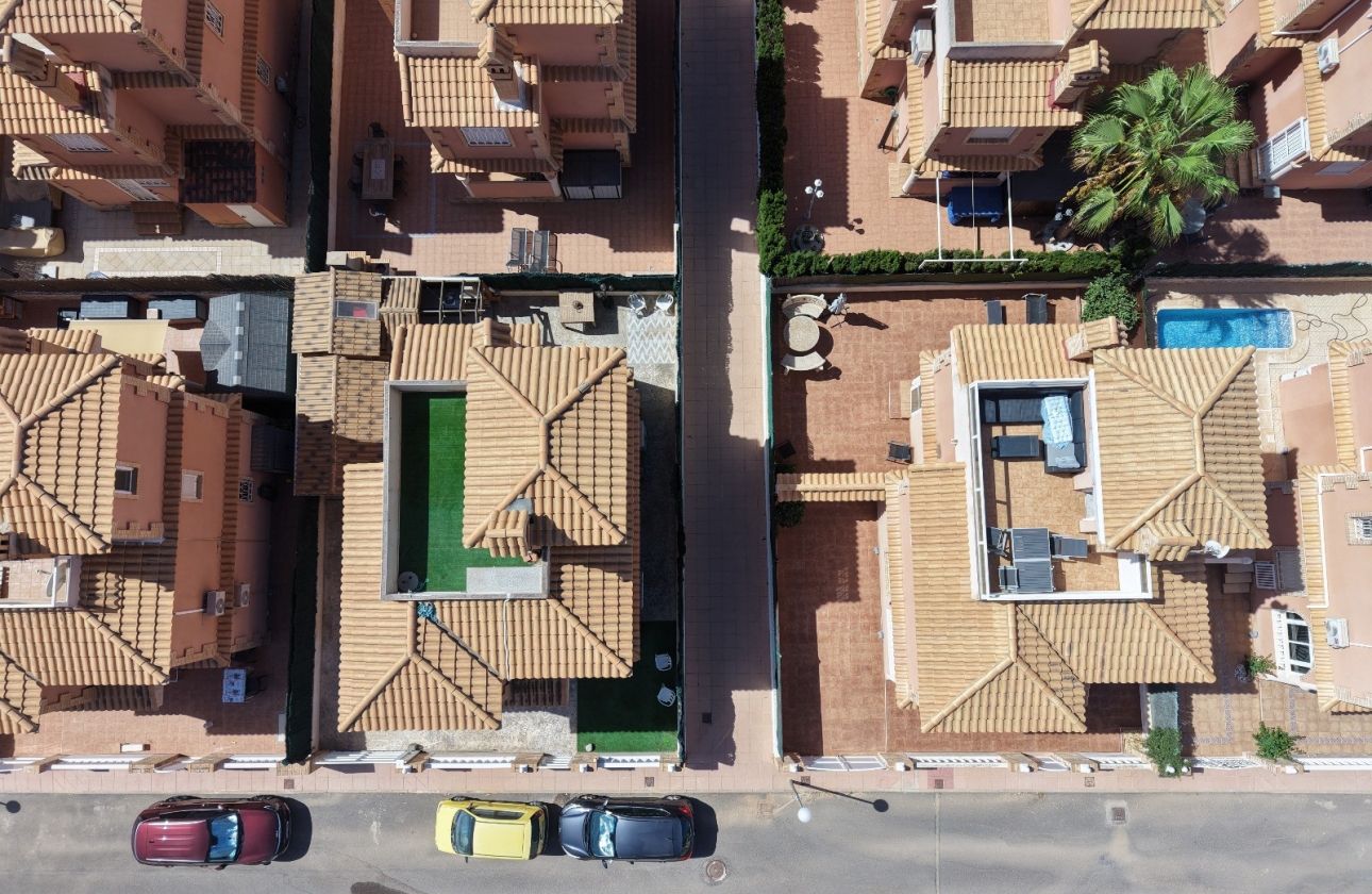 Resale - Villa - Orihuela Costa - Playa Flamenca