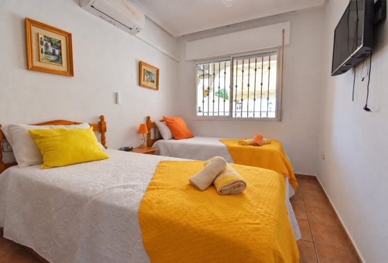 Resale - Semi-detached - Orihuela Costa - La Zenia