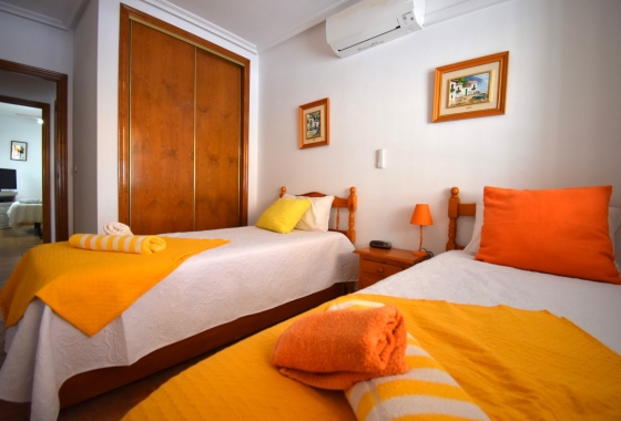 Resale - Semi-detached - Orihuela Costa - La Zenia