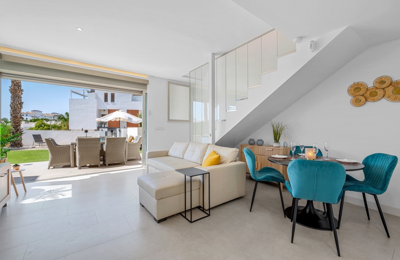 Resale - Villa - Orihuela Costa - Villamartín