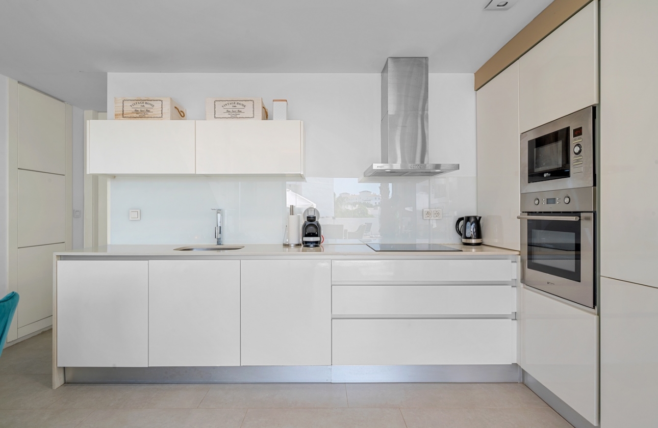 Resale - Villa - Orihuela Costa - Villamartín