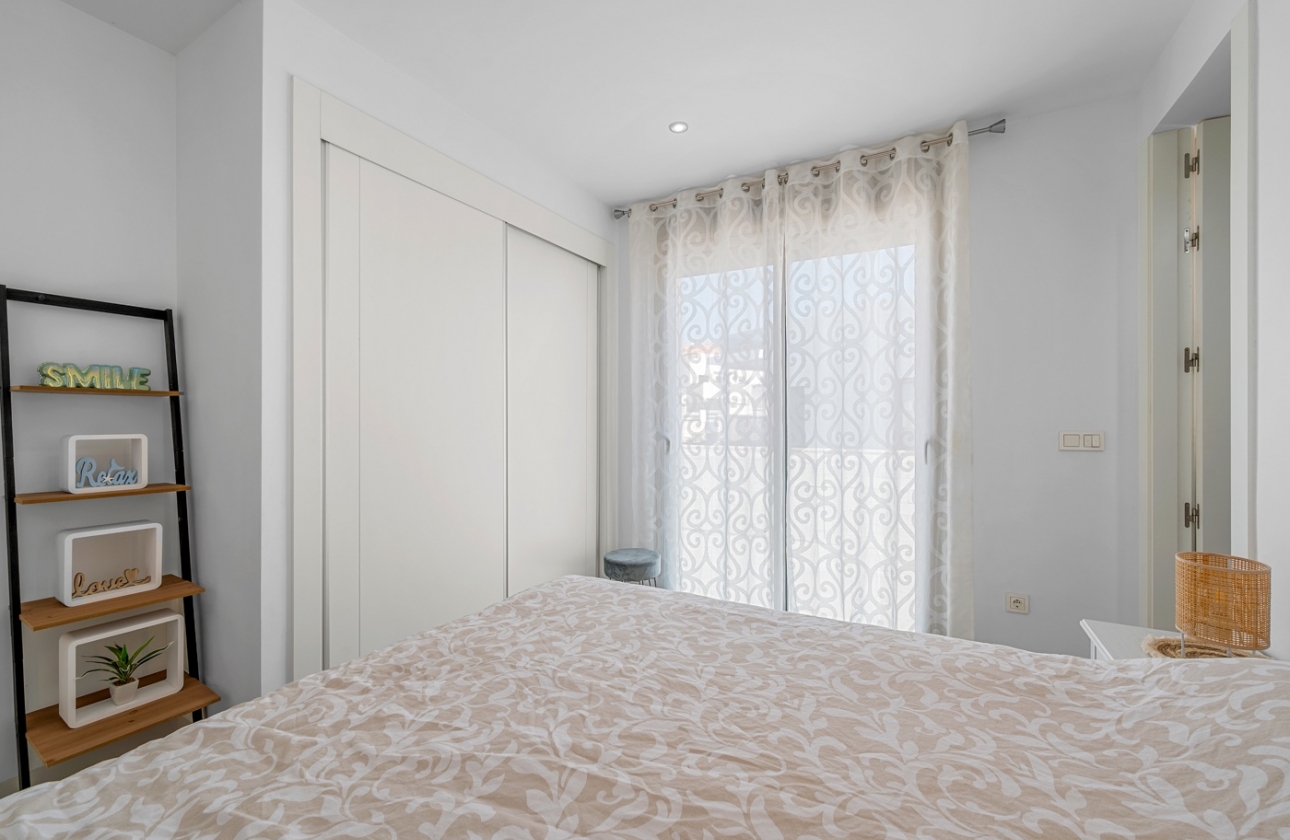 Resale - Villa - Orihuela Costa - Villamartín