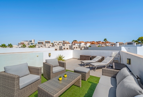 Resale - Villa - Orihuela Costa - Villamartín