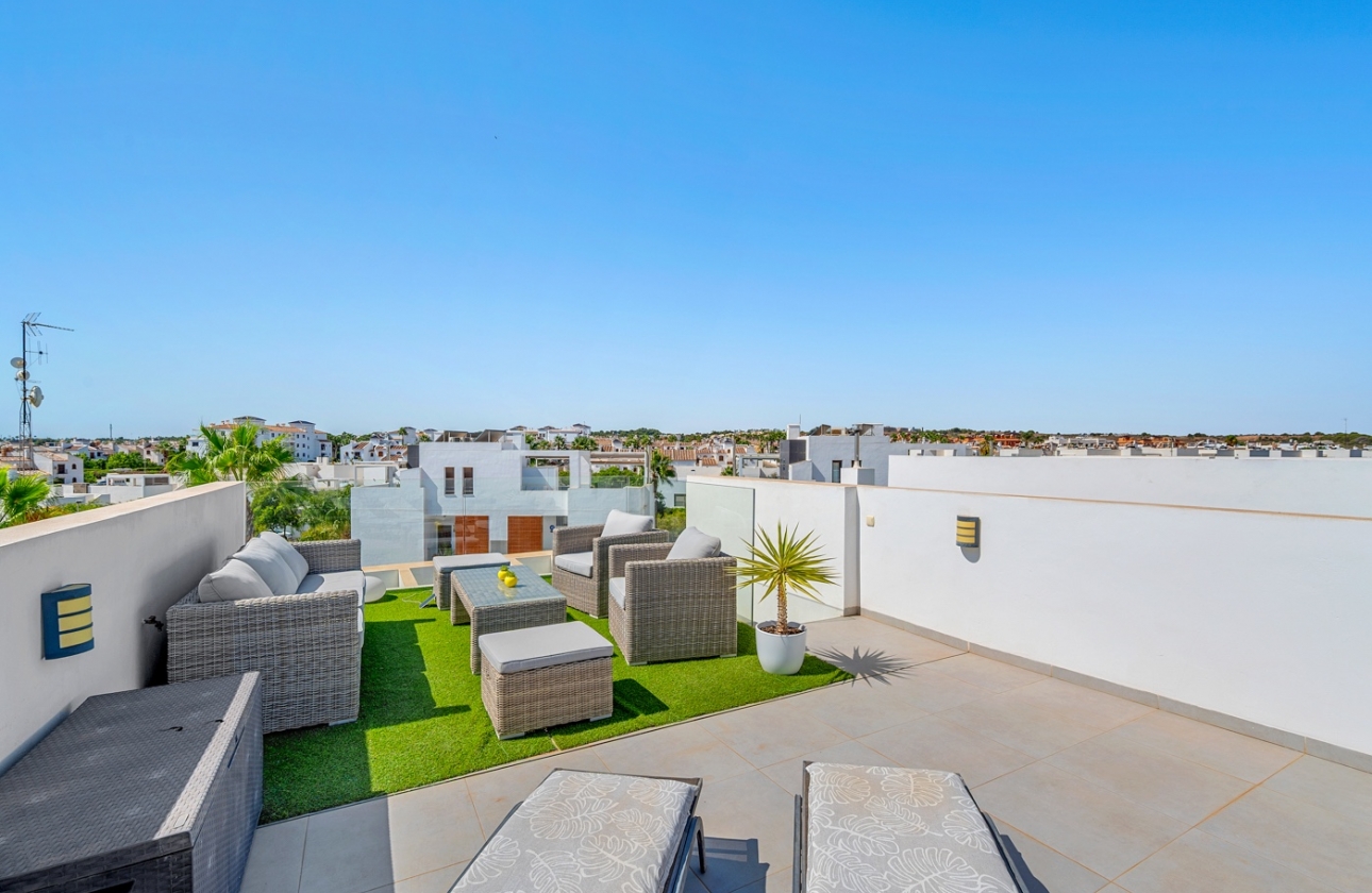 Resale - Villa - Orihuela Costa - Villamartín