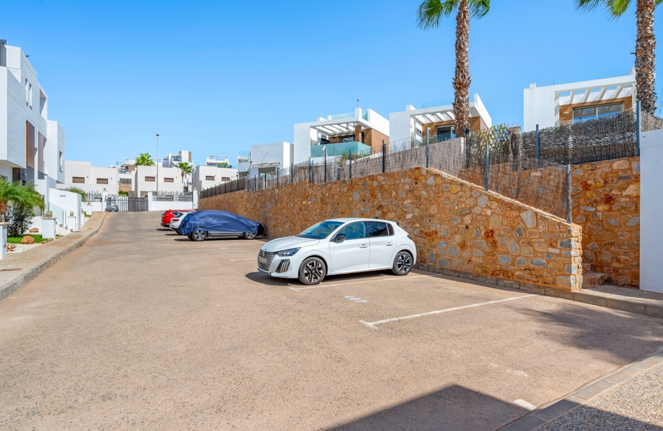 Resale - Villa - Orihuela Costa - Villamartín