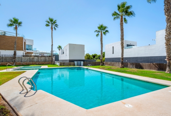 Resale - Villa - Orihuela Costa - Villamartín