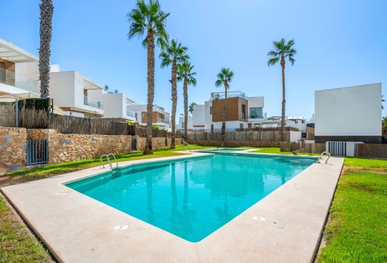 Resale - Villa - Orihuela Costa - Villamartín