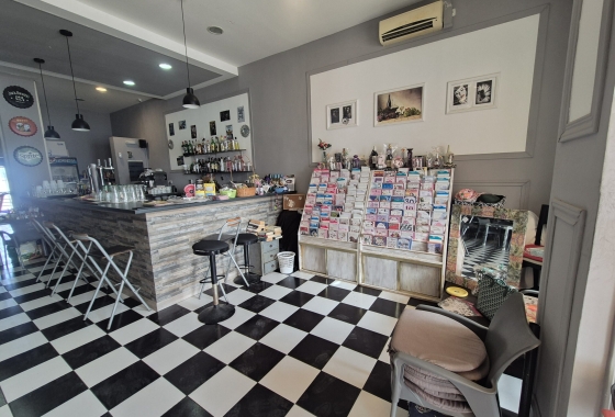 Resale - Commercial Unit - Orihuela Costa - La Zenia